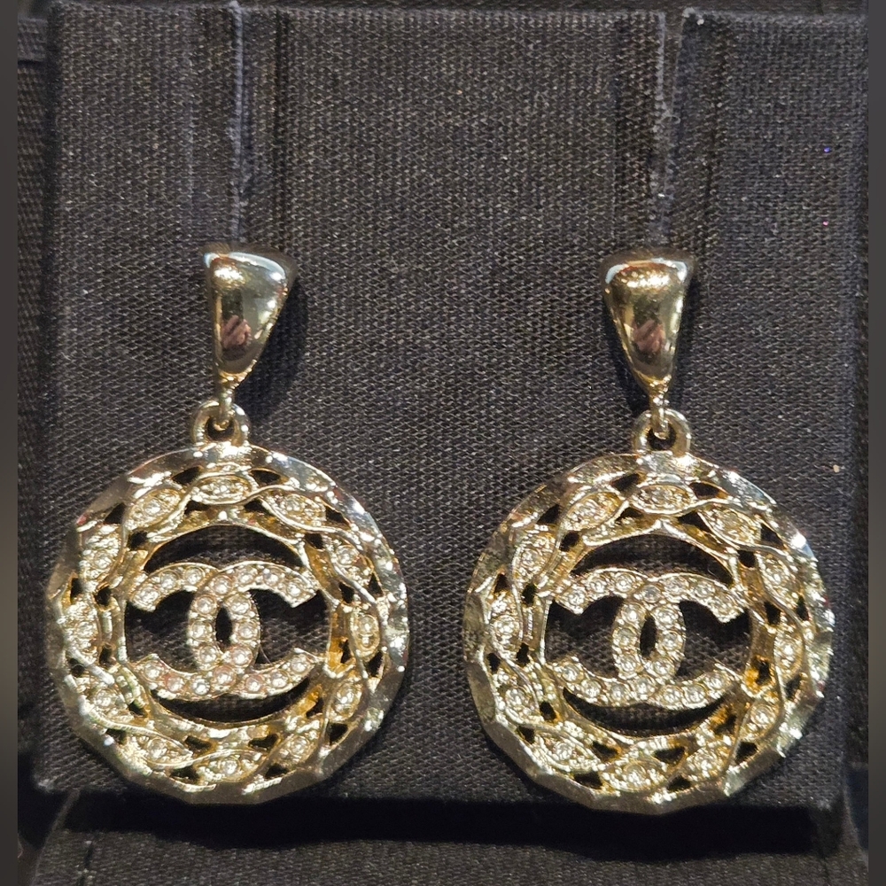 #44a - CHANEL Coco Mark Rhinestone Earrings Silver - Picture 14 of 15